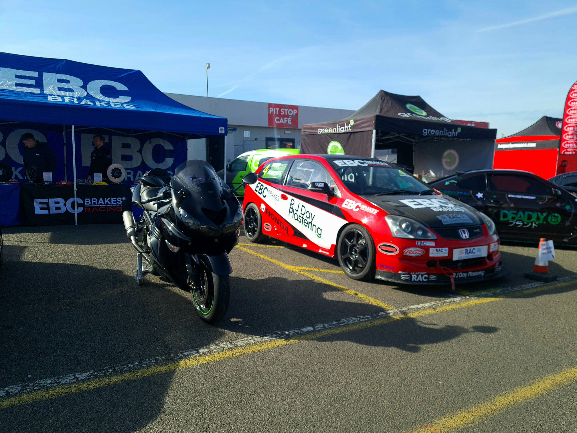 RP-X™-Equipped Type R Trophy Racer Continues Successful Campaign at  Donington Park - EBC Brakes