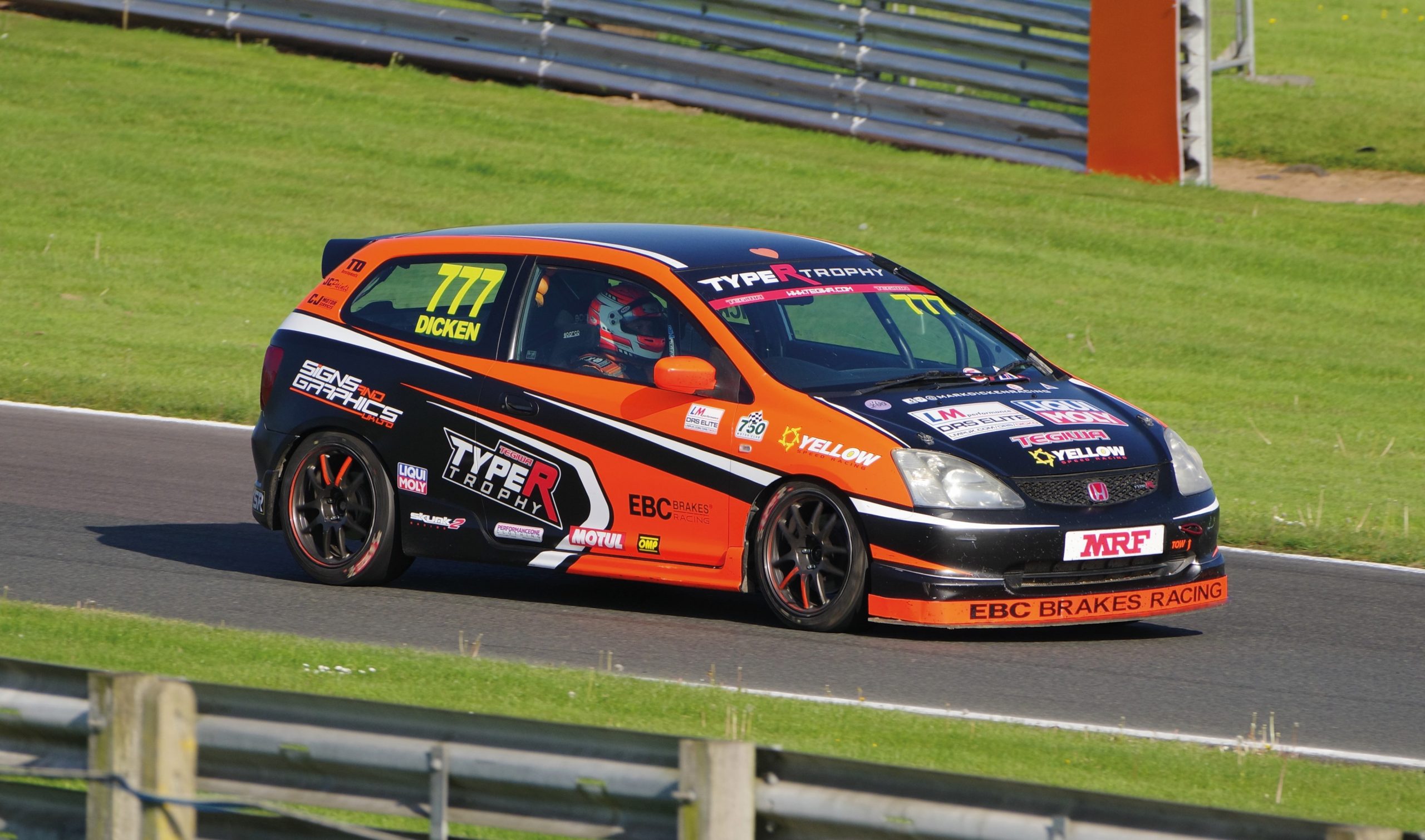 RP-X™-Equipped Type R Trophy Racer Continues Successful Campaign at  Donington Park - EBC Brakes